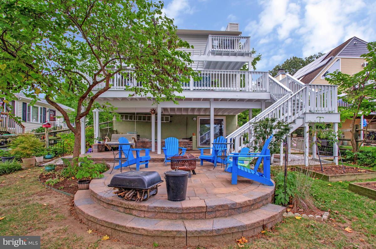 1193 BAY HIGHLANDS DRIVE