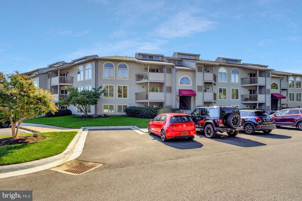7002 CHANNEL VILLAGE COURT 101
