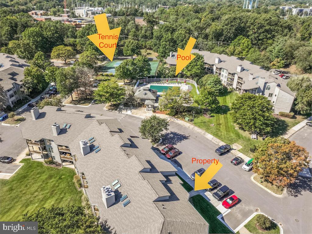 7002 CHANNEL VILLAGE COURT 101