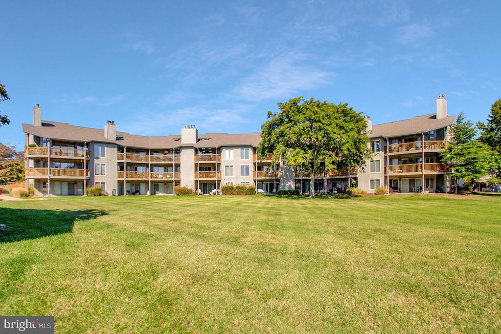 7002 CHANNEL VILLAGE COURT 101