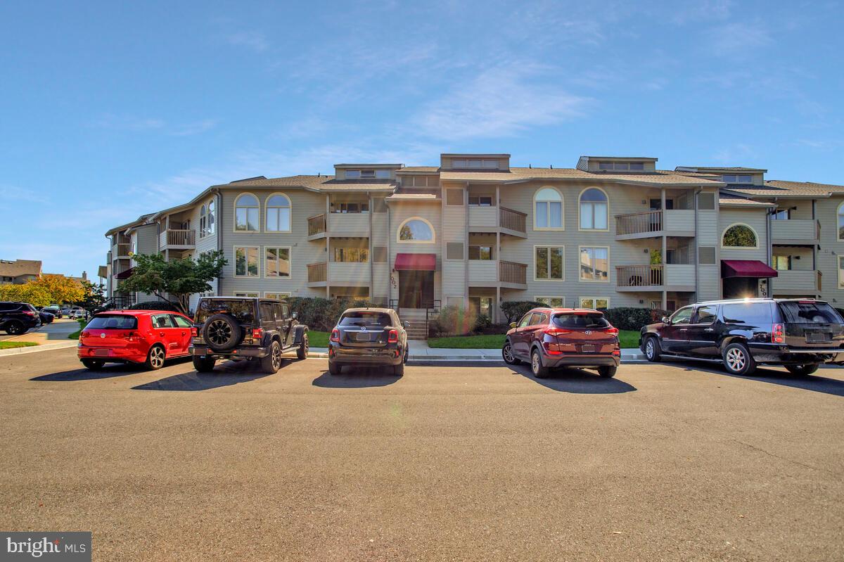 7002 CHANNEL VILLAGE COURT 101