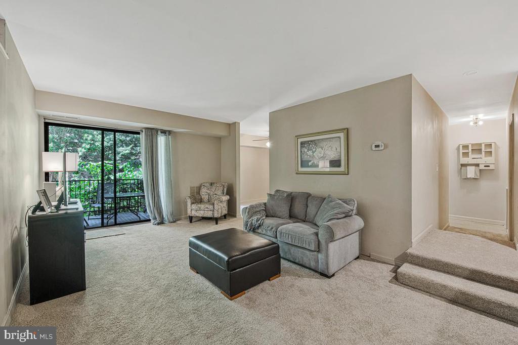 15 SILVERWOOD CIRCLE 6