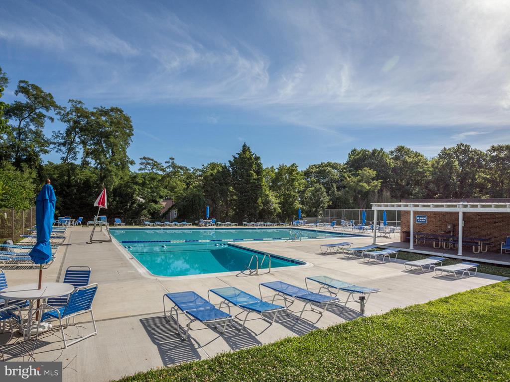 15 SILVERWOOD CIRCLE 6