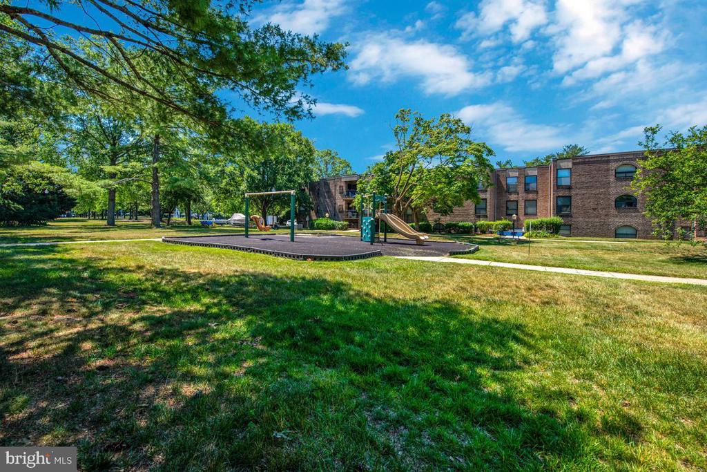 15 SILVERWOOD CIRCLE 6