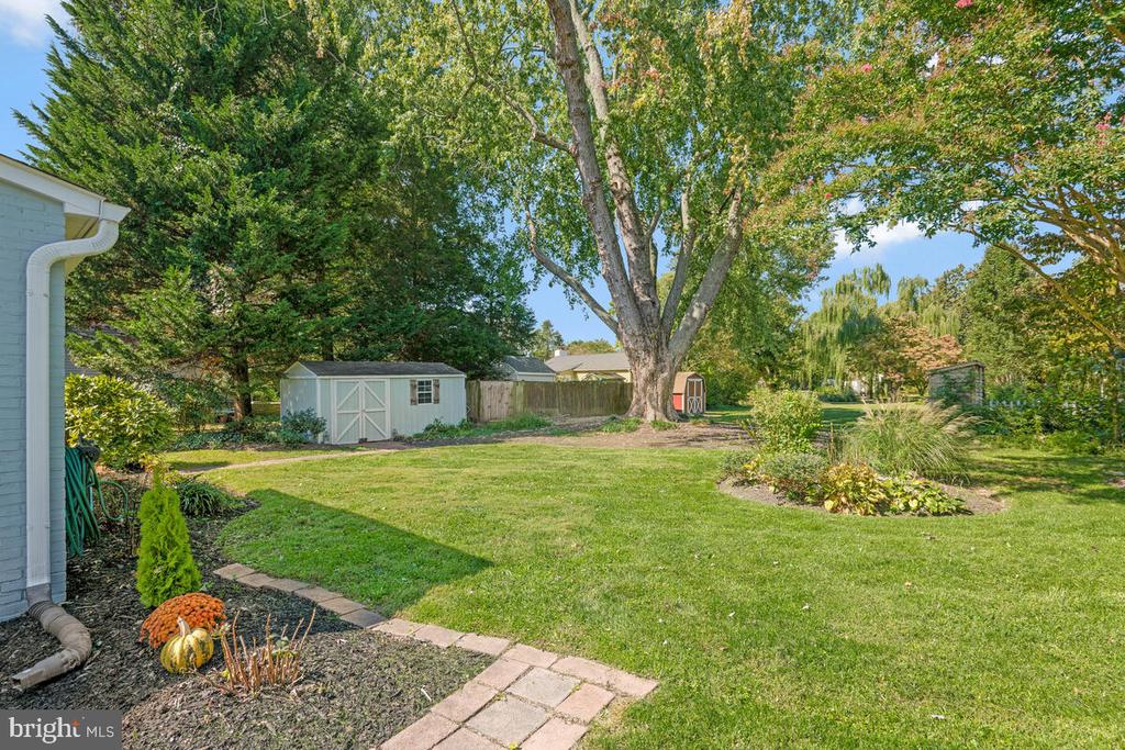 712 RED CEDAR ROAD