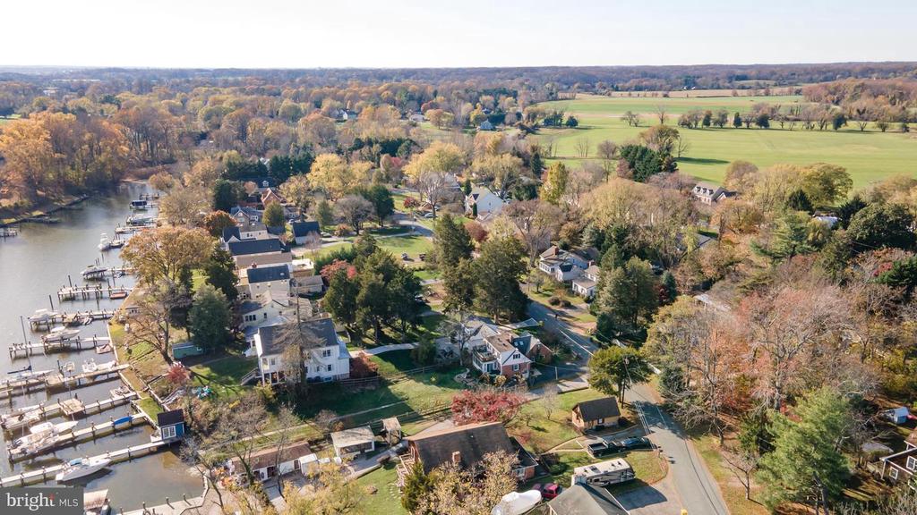 712 RED CEDAR ROAD