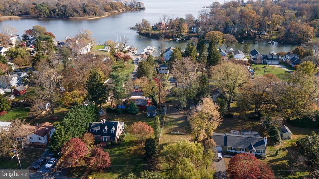 712 RED CEDAR ROAD