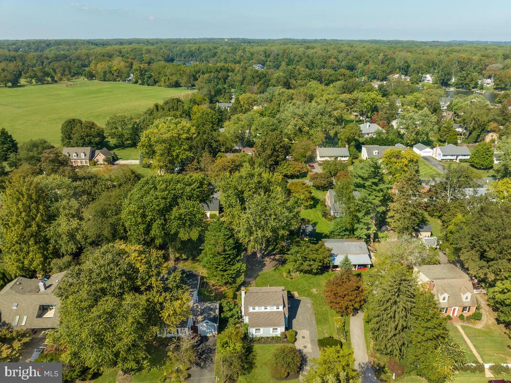 712 RED CEDAR ROAD