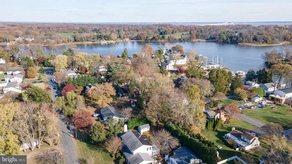712 RED CEDAR ROAD