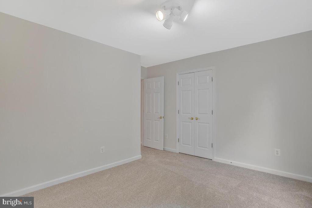 4305 Jareds Walk