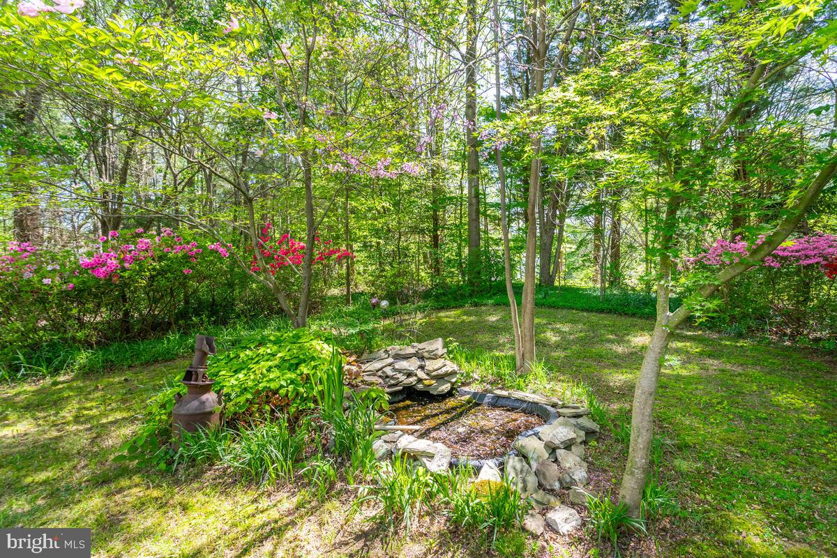 9246 Boyds Turn Rd