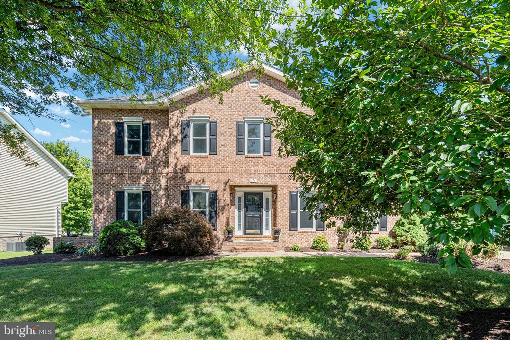 116 HERMITAGE BOULEVARD