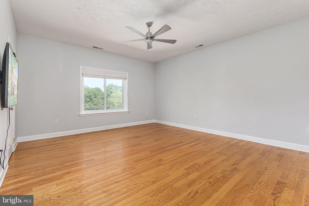 116 HERMITAGE BOULEVARD