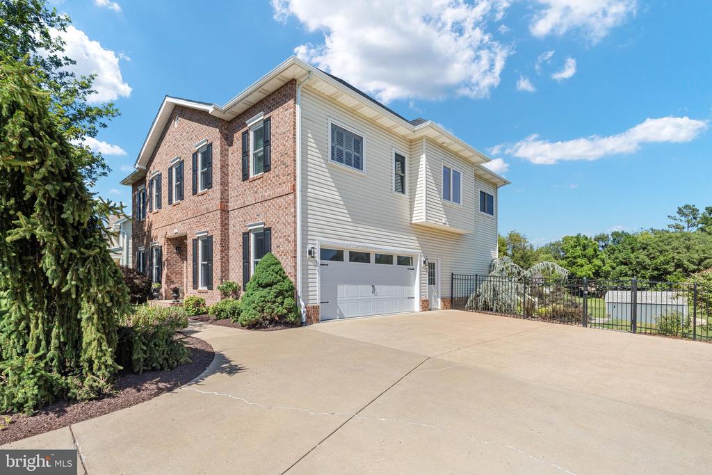 116 HERMITAGE BOULEVARD