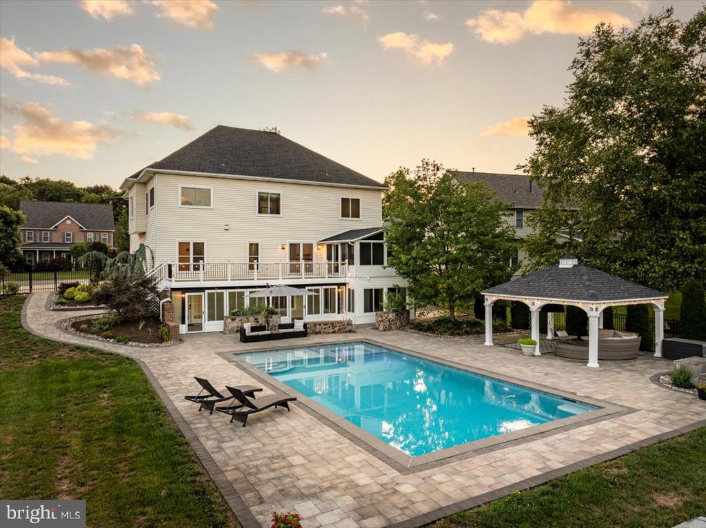 116 HERMITAGE BOULEVARD