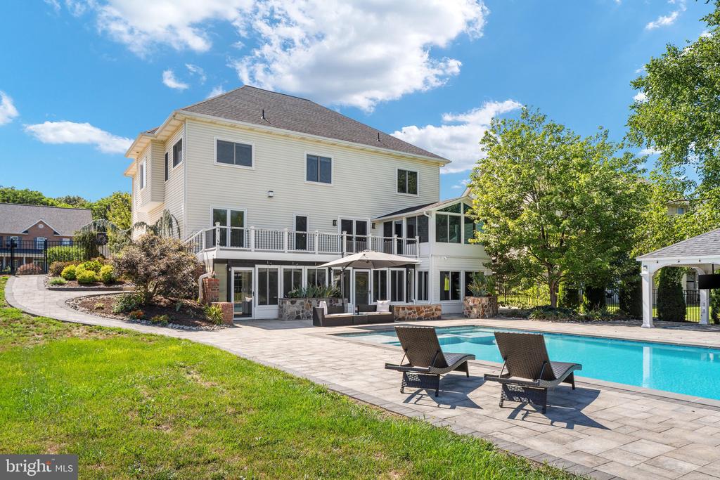116 HERMITAGE BOULEVARD