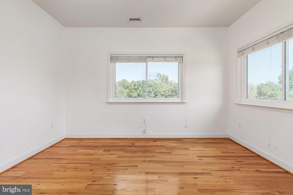 116 HERMITAGE BOULEVARD