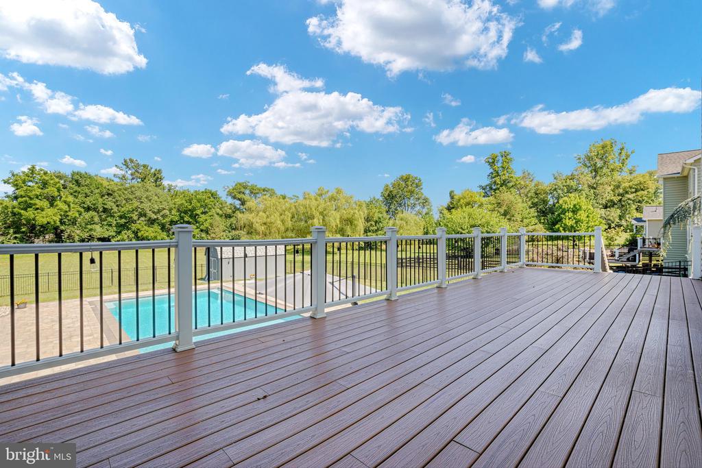 116 HERMITAGE BOULEVARD