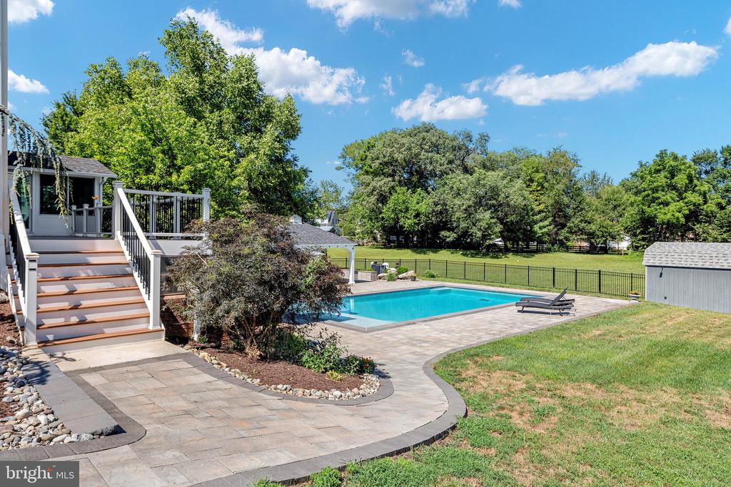 116 HERMITAGE BOULEVARD