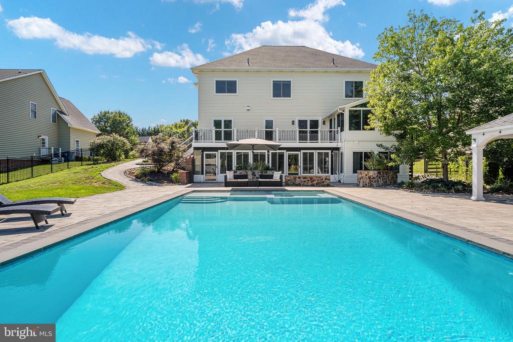116 HERMITAGE BOULEVARD