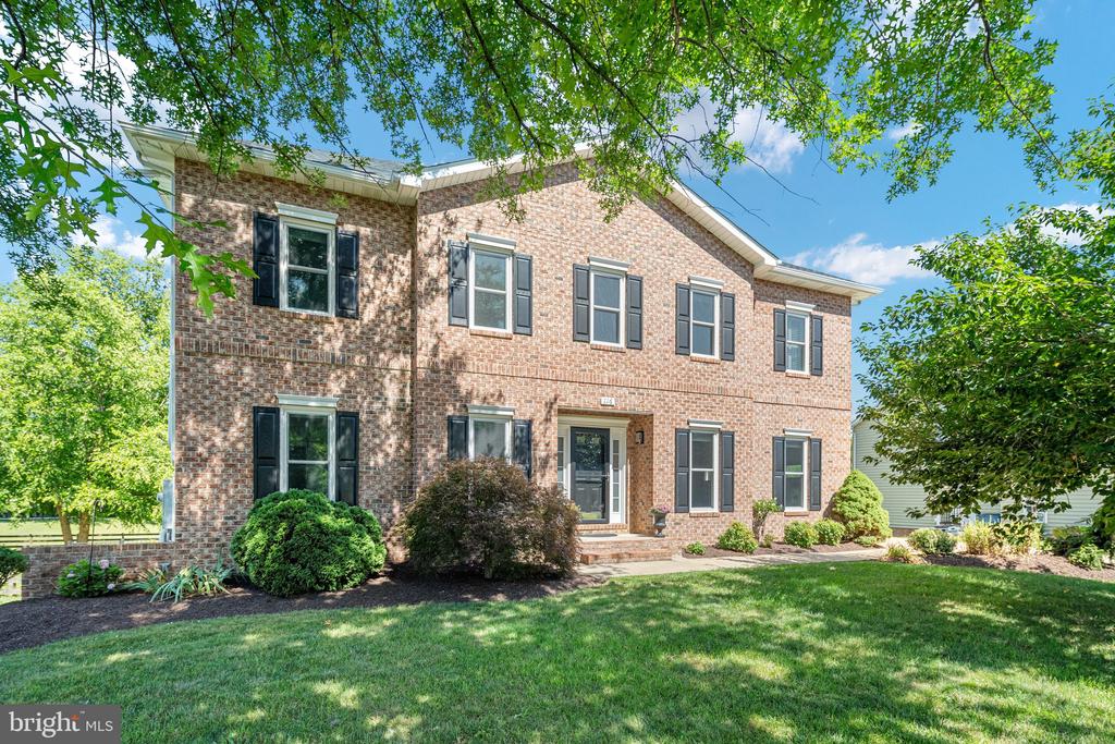 116 HERMITAGE BOULEVARD