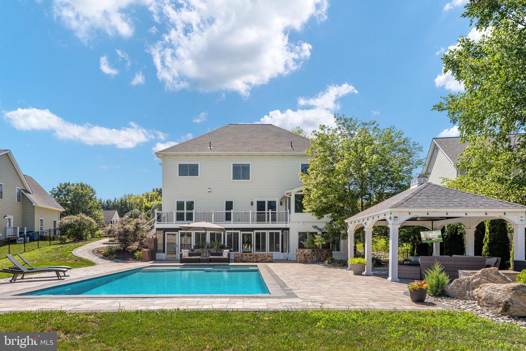 116 HERMITAGE BOULEVARD
