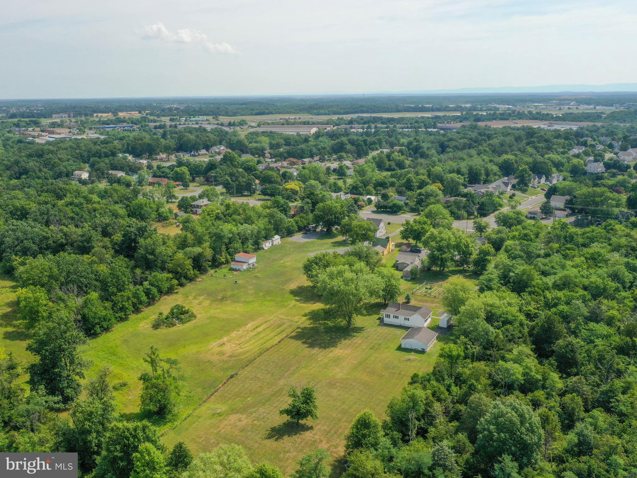 1048 FRONT ROYAL PIKE