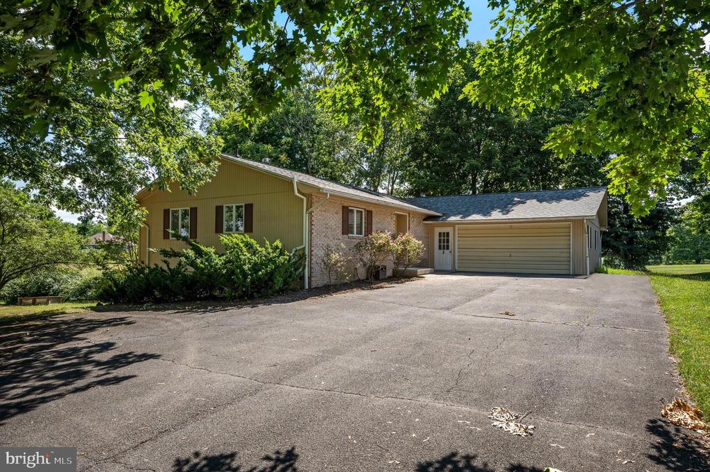 319 Masters Dr
