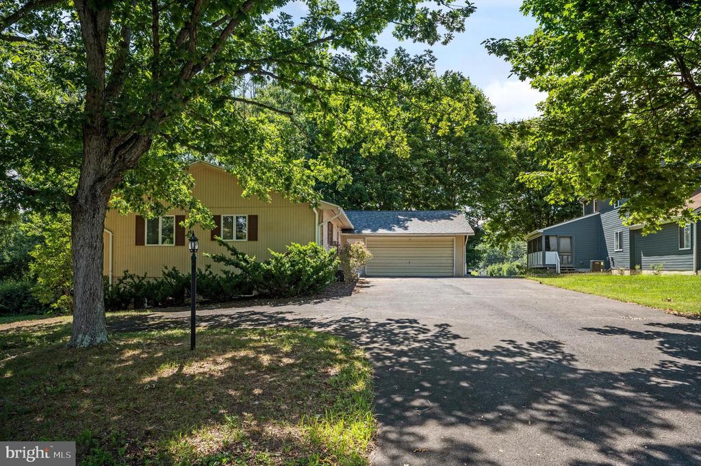 319 Masters Dr