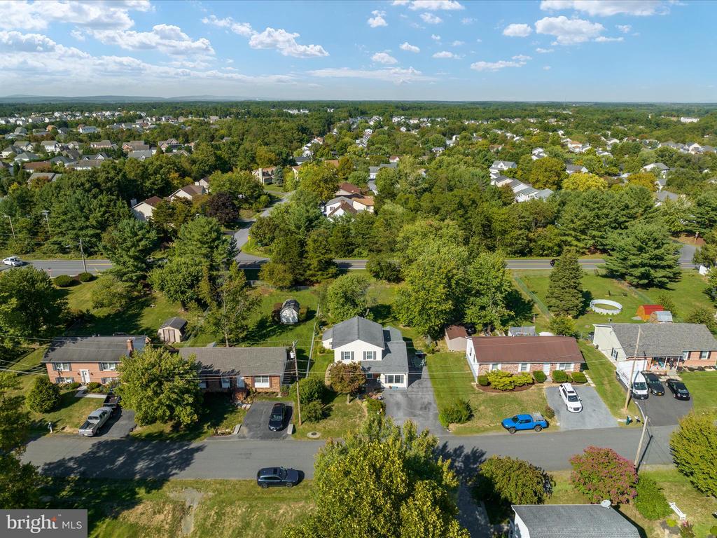 107 Edgewood Dr