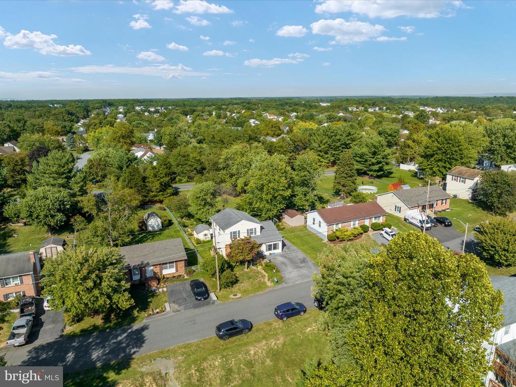 107 Edgewood Dr