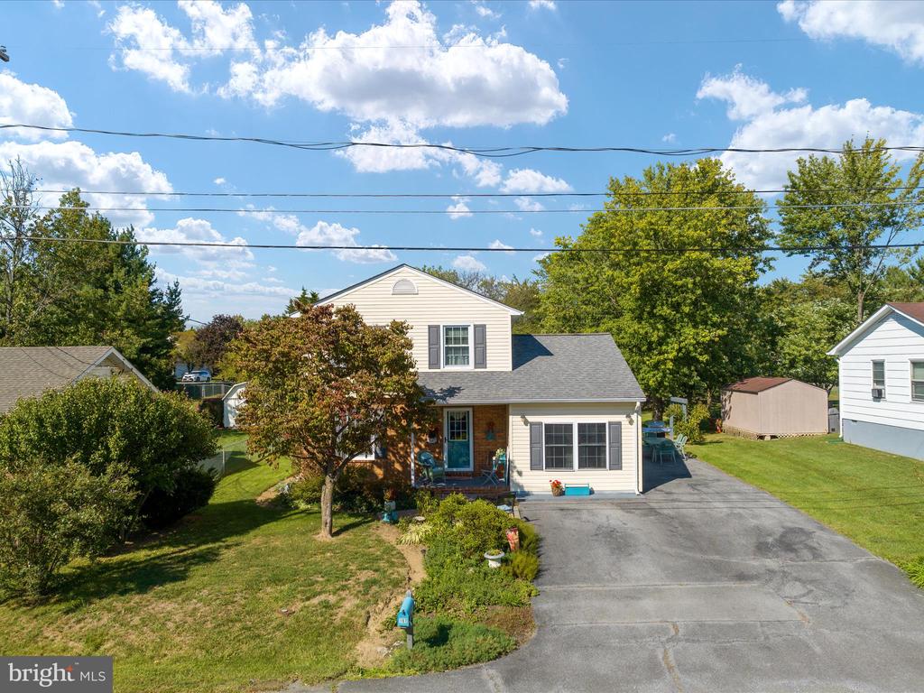 107 Edgewood Dr