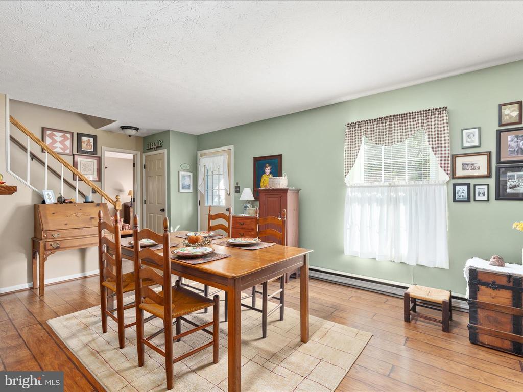107 Edgewood Dr