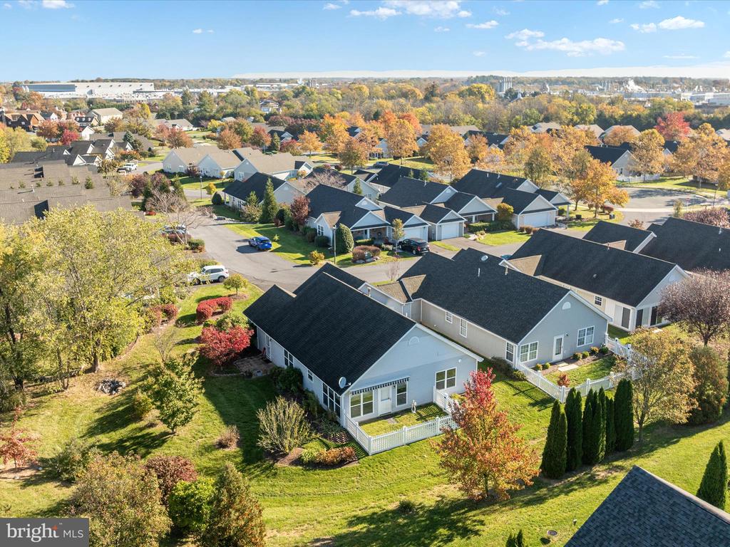 200 Crestwood Ln