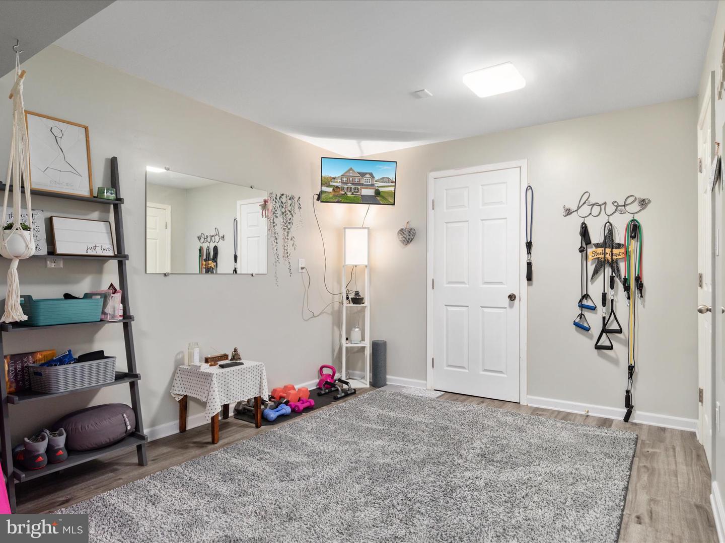 103 Renee Ln