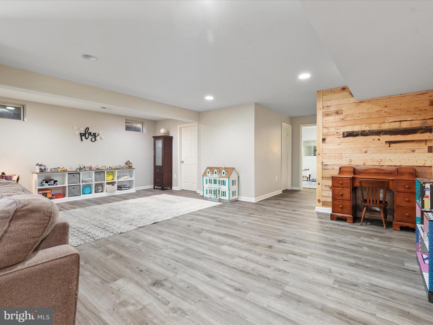 103 Renee Ln