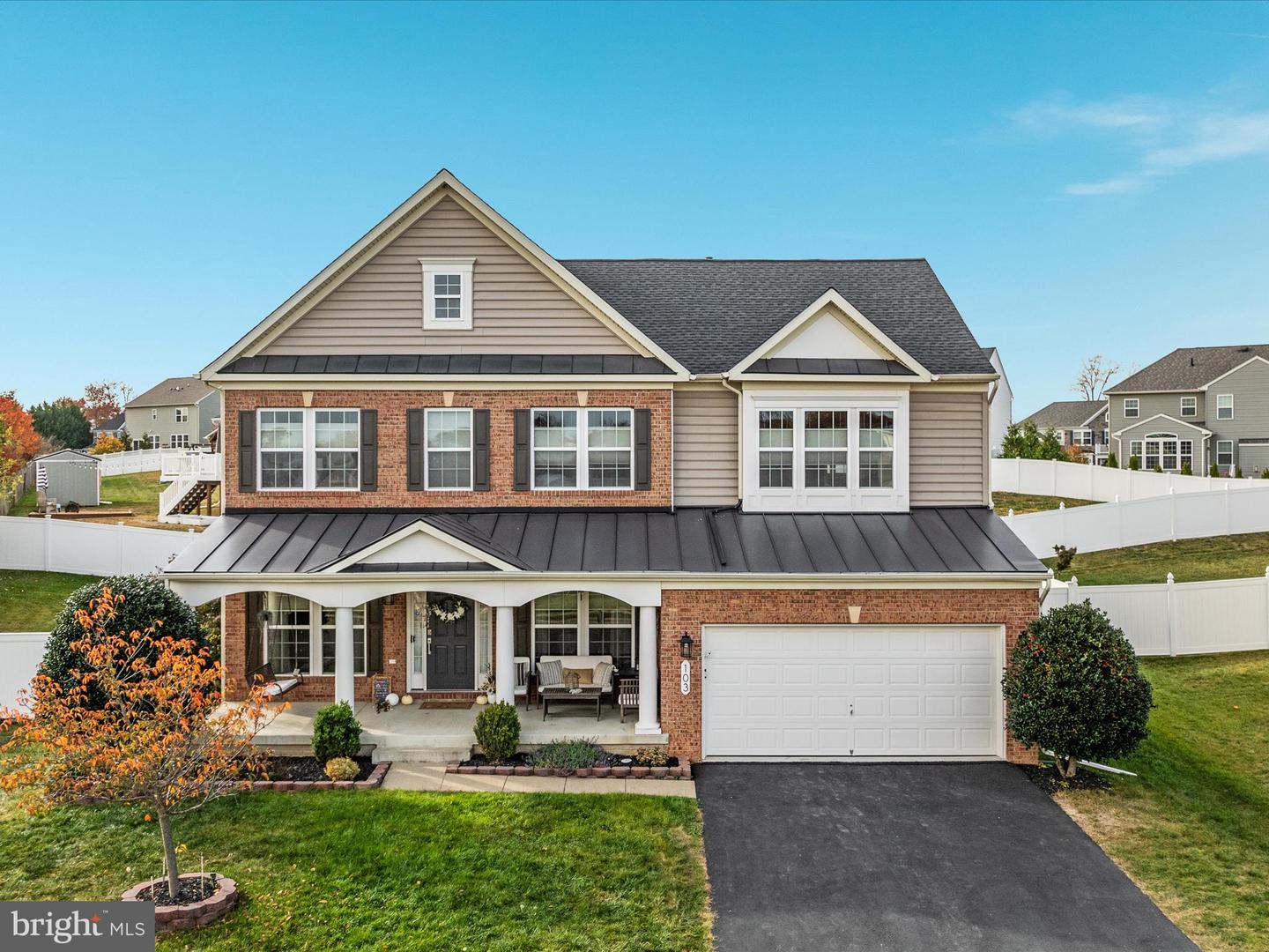 103 Renee Ln