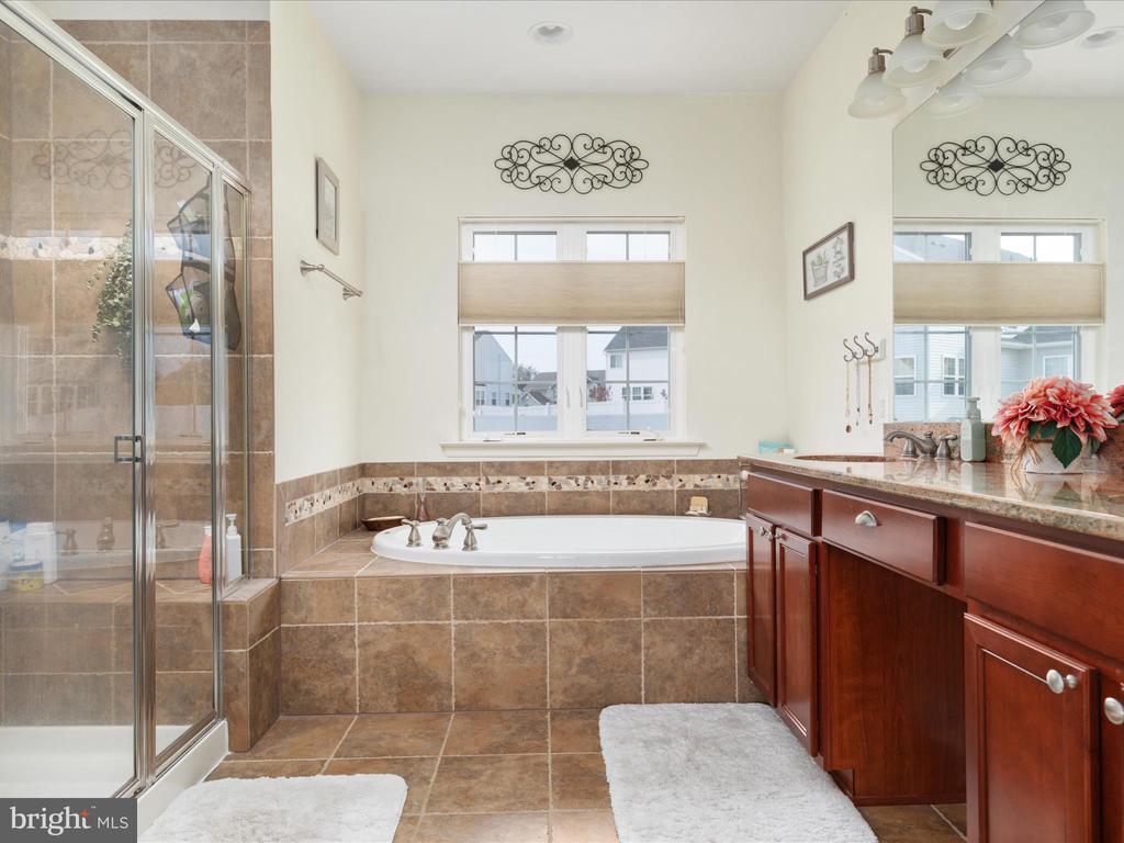 103 Renee Ln
