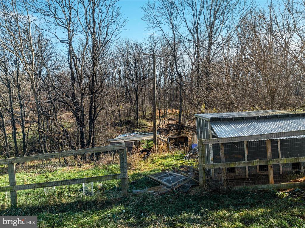 6729 Middle Rd