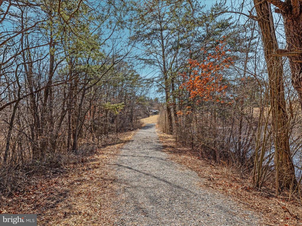 158 Lake Holiday Rd
