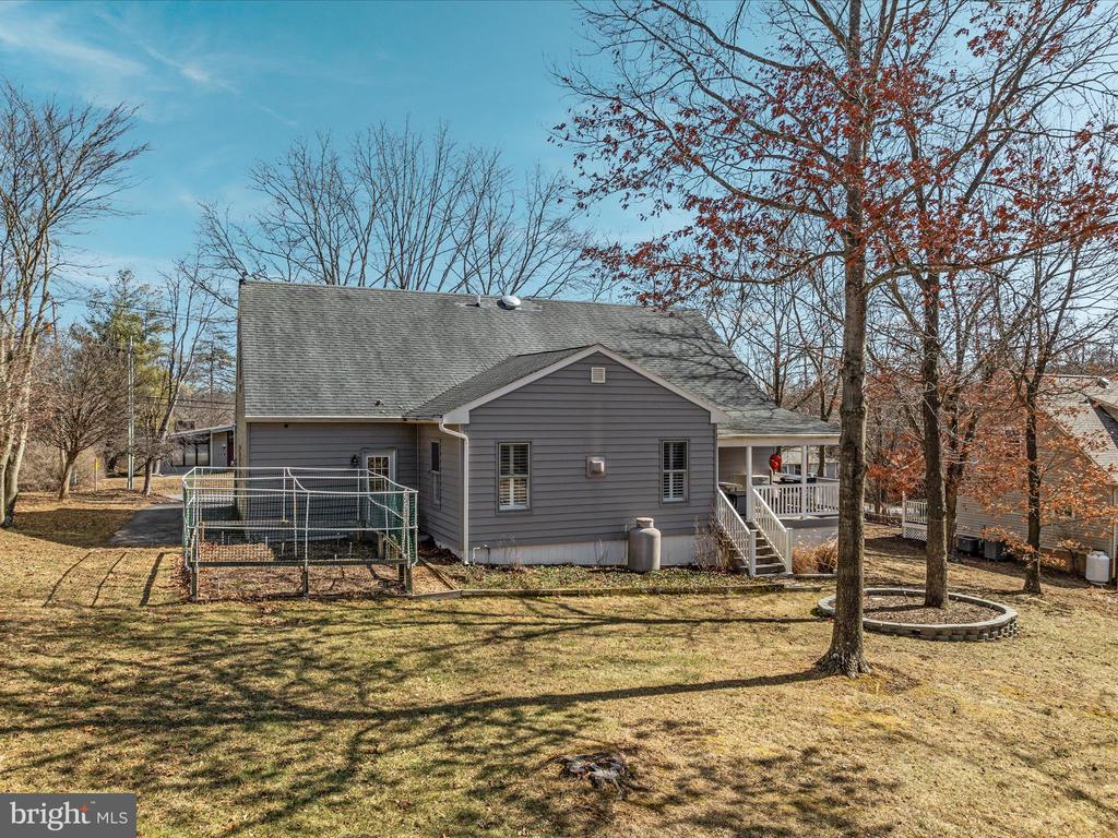 158 Lake Holiday Rd