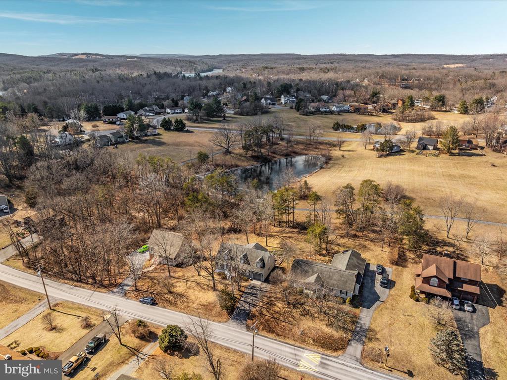 158 Lake Holiday Rd