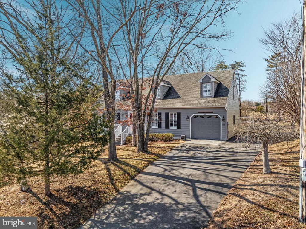 158 Lake Holiday Rd