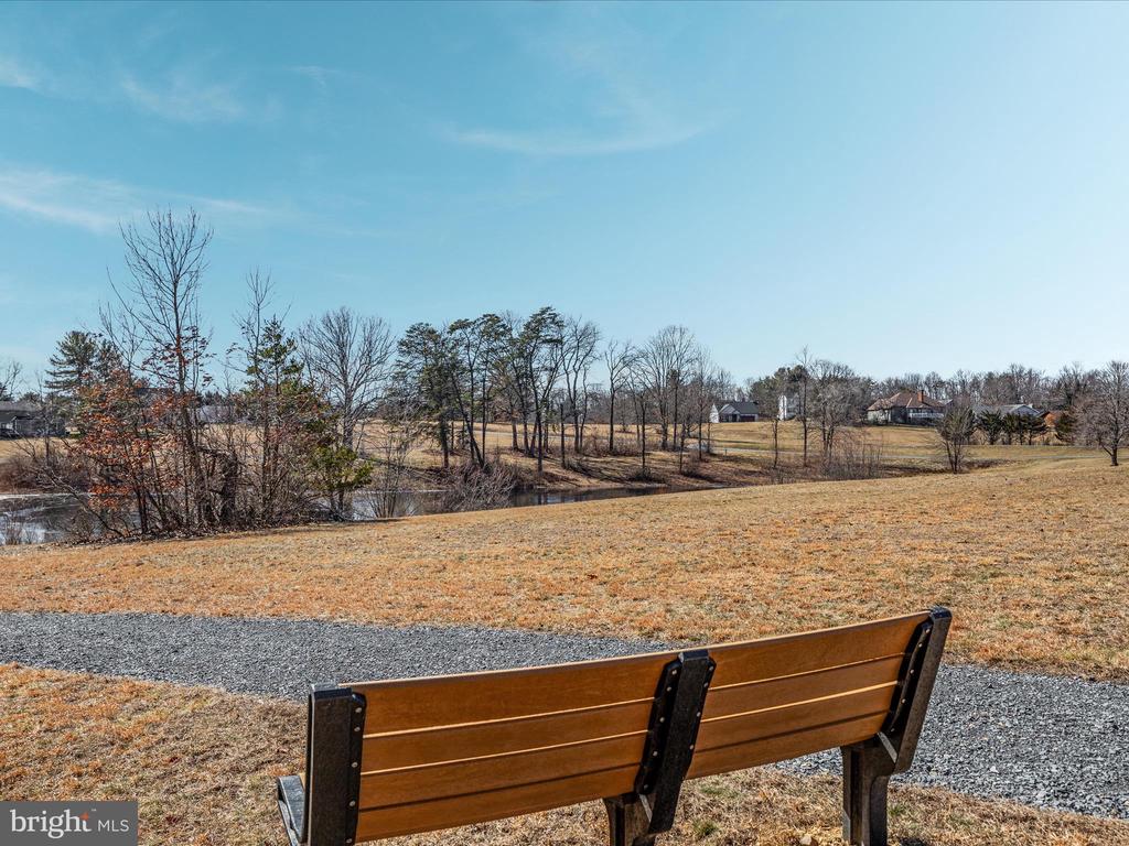 158 Lake Holiday Rd