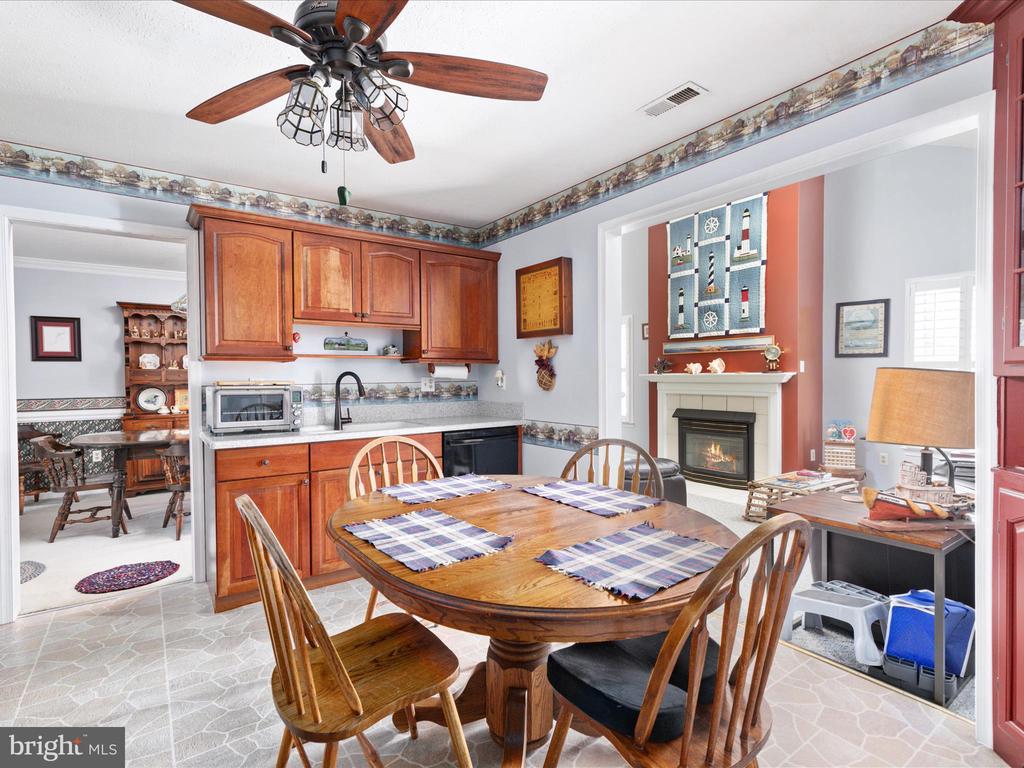 158 Lake Holiday Rd