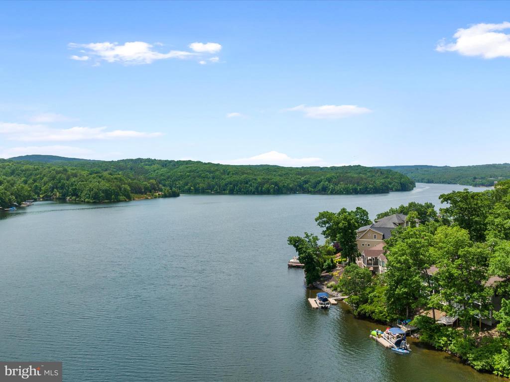 158 Lake Holiday Rd