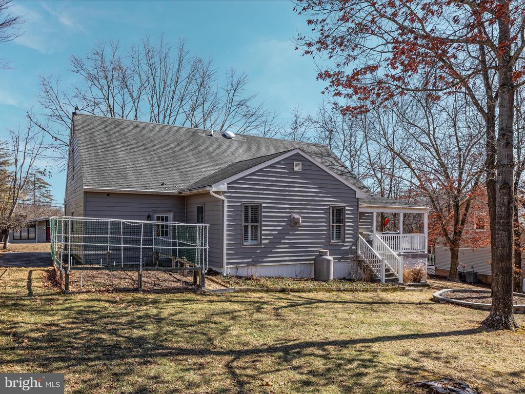 158 Lake Holiday Rd