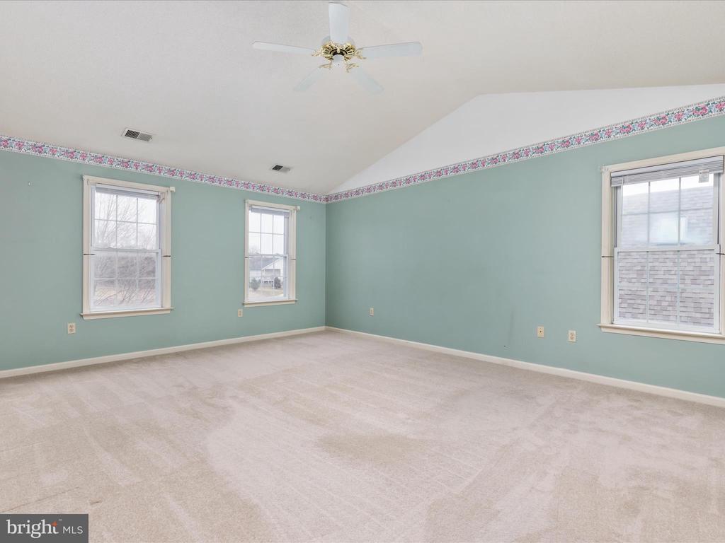 116 Barkwood Dr