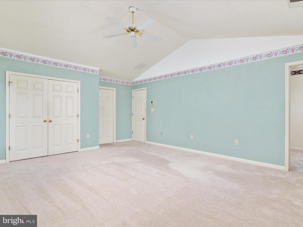 116 Barkwood Dr