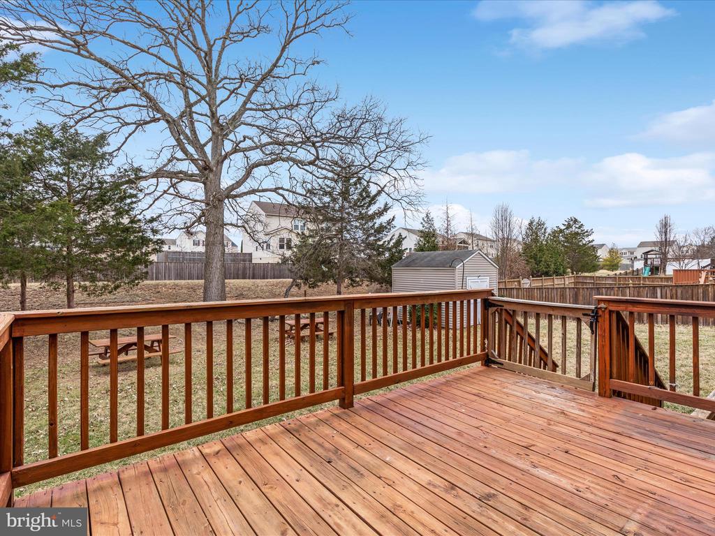 116 Barkwood Dr